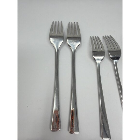 Mikasa Rockford Stainless Steel Flatware Set 2 Dinner Forks 4 Salad Forks - Picture 5 of 5